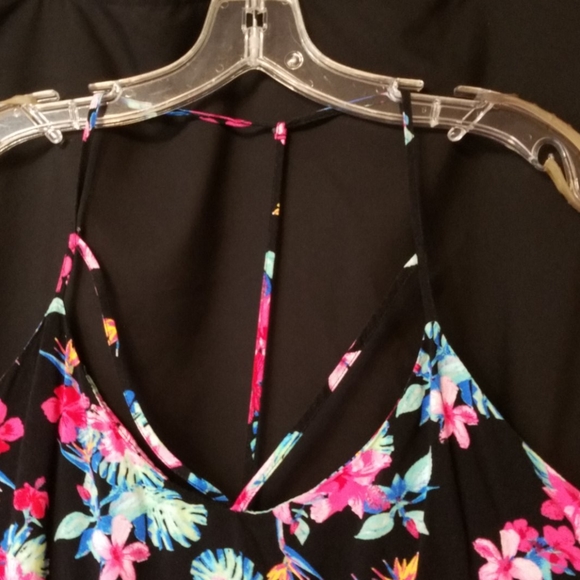 Tank top - Picture 2 of 2